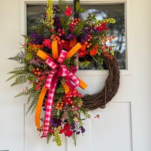 Vibrant Multi-Toned Floral Wreath